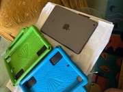 Apple Ipad 3 Mini + 2 x super etui dla dziecka