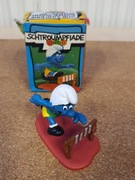 Kolekcjonerska figurka smerfa w pudełku z 1980r 