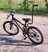 Rower dziecięcy czarny z uchwytem do nauki 