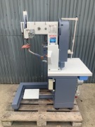 Maszyna do szycia spodów obuwniczych Famas 2000