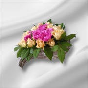 Kompozycja kwiatowa serce cementowe na grób stroik