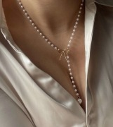 złoty naszyjnik wisiorek długi koraliki perły kokardka choker stal