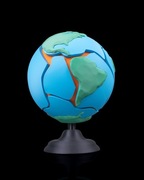 Globus-Puzzle „Ziemia – Płyty Tektoniczne” – Model Edukacyjny i Dekoracyjny