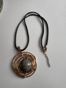 Wisior naszyjnik z ozdobą dł. 50 cm