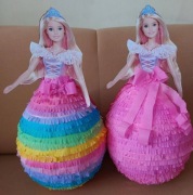 Pinata piniata Barbie