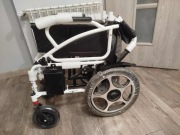Wózek inwalidzki elektryczny 