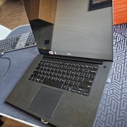 Laptop Dell Precision 5520 15,6"/Xeon/32GB/460SSD