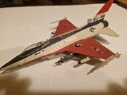 model myśliwca General Dynamics F-16 Fighting Falcon