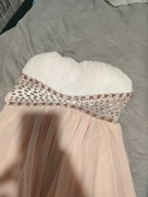 Piękna sukienką okazjonalna