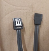 Kabel SATA prosty SATA prosty 60 cm szary 