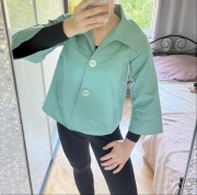 Krótki turkusowy płaszcz