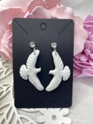 Kolczyki ptaszki białe 