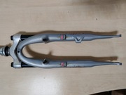 Rock Shox Ruby Metro koło 28 cali gwint 1 cal amortyzator