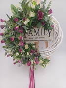 Wiosenny  wianek na drzwi  