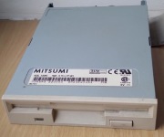 Stacja dyskietek 3.5" Mitsumi D359M3 z taśmą 100% ok