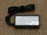 Zasilacz TOSHIBA 65W PA5178E-1AC3 19V 3,42A PIN 5,5x2,5