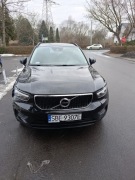 Sprzedam samochód VOLVO XC40 rok produkcji 2021 1,5 163KM kolor czarny onyx