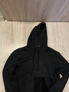 Czarna bluza z kapturem