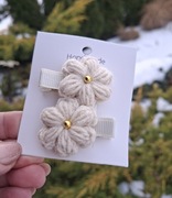 Mini spinki spineczki do włosów handmade 2 szt. szydełkowe kwiatki 