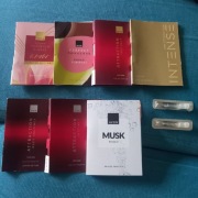 Avon zestaw mini kosmetyków 9 sztuk