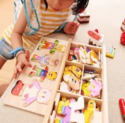 Drewniana Edukacyjna Układanka Montessori Ubieranie Misia