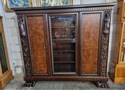 Biblioteka drewniana witryna 