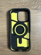 Sprzedam etui Spigen Tough Armor iPhone 16 pro