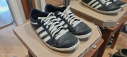 Buty obuwie sportowe adidas czarne rozmiar 42 jasna podeszwa