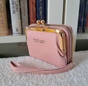 Elagancki portfel w kolorze pudrowego różu 