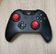 Kontroler Pad Xbox One 1537 oryginalny sprawny bezprzewodowy Microsoft