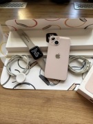 Zestaw iPhone 13 mini różowy + Apple Watch SE 40mm