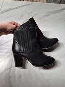 Botki na obcasie Monnari czarne