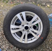 Oryginalna fabryczna Alufelga Hyundai 215/60 R16 Rocznik 2009
