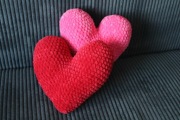 Pluszak na Szydełku Czerwone Serce Poduszka
