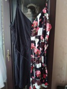 Kombinezon czarny w kwiatki i kropki George