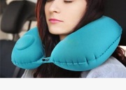 PODUSZKA nadmuchiwana podróżna 