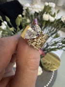 Szeroki pierścionek Premium z cyrkoniami kryształami