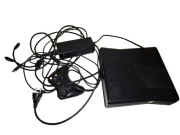 KONSOLA XBOX 360S 250GB + PAD