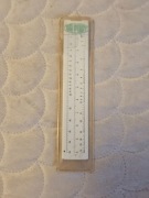 Suwak logarytmiczny z logo firmy Dupont