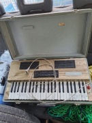 Odsprzedam pianino z okresu PRL 