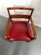 Fotel Antyczny Retro krzesło. Czerwona skóra 