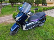 Yamaha X-max 125