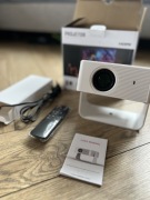 Projektor Smart Android TV – WiFi 6 | Bluetooth | 720p | Obrotowy 360