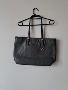 Czarna torebka duża  stylizowana na wzór michael kors