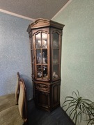 Solidny dębowy stół rozkładany (180-240 cm) + 8 krzeseł + Witryna narożna