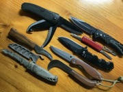 Noże scyzoryki 8 sztuk różne typy zestaw survival