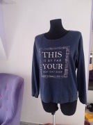 Bluza granatowa KappAhl z białymi napisami M