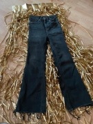 Jeansy dzwony czarne cropped flare wysoki stan Stradivarius