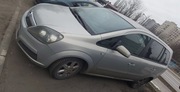 Opel Zafira 1,9 cdti USZKODZONE