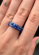 Pierścionek na gumce z kamieni naturalnych Lapis Lazuli